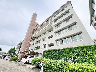 外観：飽きのこないシンプルモダンな外観です。