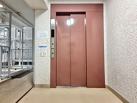 エレベーター完備のため荷物が多くなっても安心。
