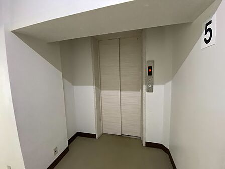 エレベーター完備のため荷物が多くなっても安心。