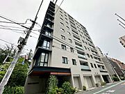 飽きのこないシンプルモダンな外観です。