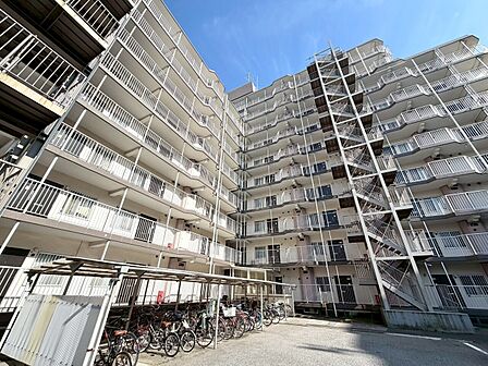 忙しく過ぎゆく日常を置き去るほど、ゆったりした時間が流れる住環境。
