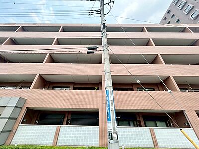 外観:飽きのこないシンプルモダンな外観です。 外観:飽きのこないシンプルモダンな外観です。