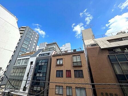 眺望や窓からの景色が良いと、家で過ごす時間も快適です。