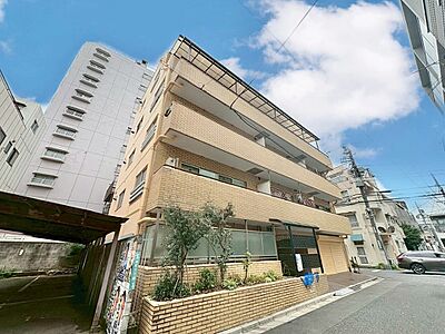 外観：飽きのこないシンプルモダンな外観です。