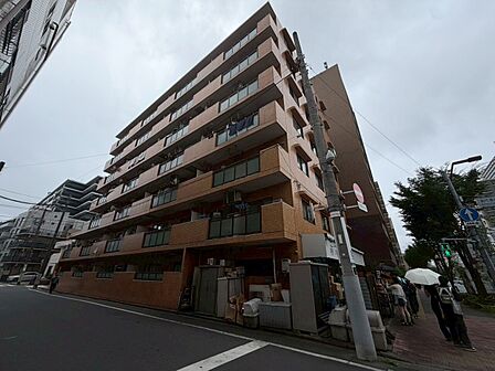 忙しく過ぎゆく日常を置き去るほど、ゆったりした時間が流れる住環境。