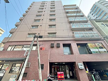 飽きのこないシンプルモダンな外観です。