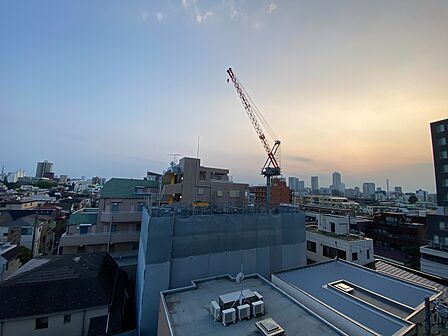 眺望や窓からの景色が良いと、家で過ごす時間も快適です。