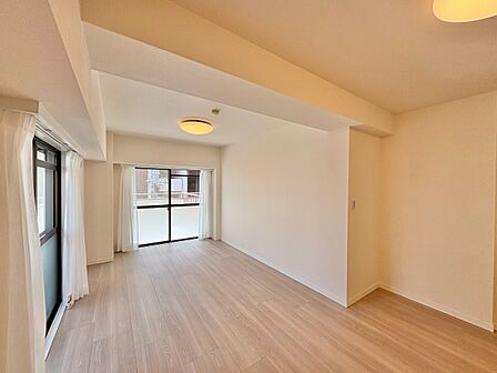 「空間が織り成すひとつ先の住み心地」を演出します。