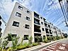 外観：忙しく過ぎゆく日常を置き去るほど、ゆったりした時間が流れる住環境。
