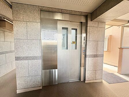 エレベーター完備のため荷物が多くなっても安心。