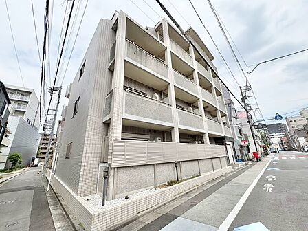 忙しく過ぎゆく日常を置き去るほど、ゆったりした時間が流れる住環境。