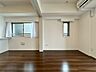 リビング/ダイニング：落ち着いた雰囲気に包まれて、伸びやかな空間。