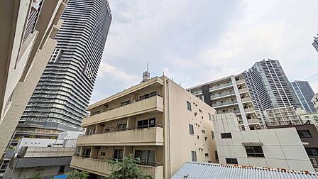 眺望や窓からの景色が良いと、家で過ごす時間も快適です。