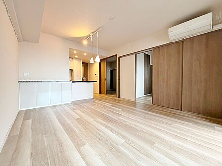 充実した生活は伸びやかな居室空間から始まります。
