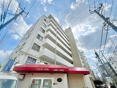 飽きのこないシンプルモダンな外観です。