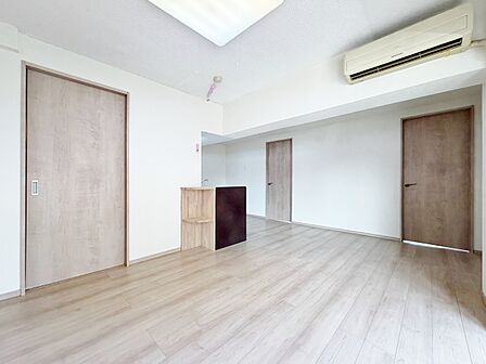 伸びやかな空間のなかで、ゆったりとしたひとときを過ごせます。