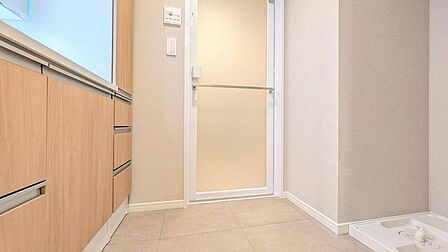 十分な広さの脱衣所。