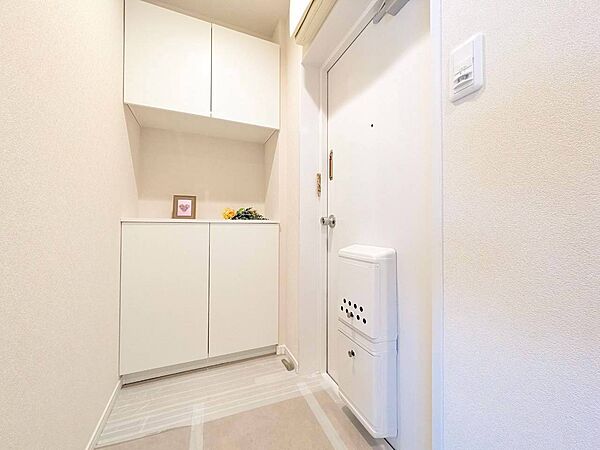 玄関を拡大表示