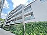 外観：忙しく過ぎゆく日常を置き去るほど、ゆったりした時間が流れる住環境。