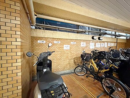 バイク置き場もございます。※空き状況は都度ご確認下さい。