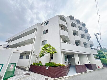 忙しく過ぎゆく日常を置き去るほど、ゆったりした時間が流れる住環境。