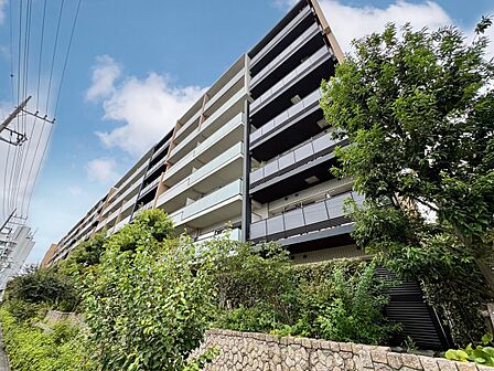 飽きのこないシンプルモダンな外観です。