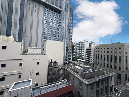 眺望や窓からの景色が良いと、家で過ごす時間も快適です。
