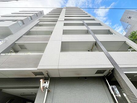 飽きのこないシンプルモダンな外観です。