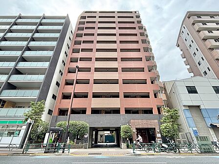 忙しく過ぎゆく日常を置き去るほど、ゆったりした時間が流れる住環境。