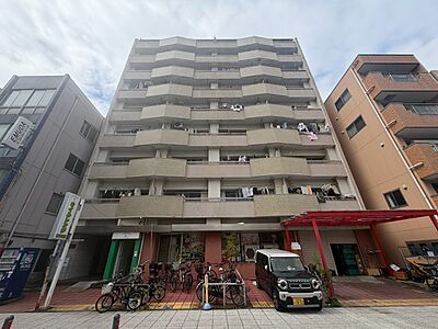 外観:飽きのこないシンプルモダンな外観です。 外観:飽きのこないシンプルモダンな外観です。