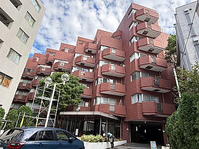 外観：飽きのこないシンプルモダンな外観です。