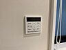 設備：見やすい画面で操作しやすい給湯パネル。