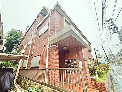 外観:飽きのこないシンプルモダンな外観です。 外観:飽きのこないシンプルモダンな外観です。