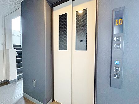 エレベーター完備のため荷物が多くなっても安心。