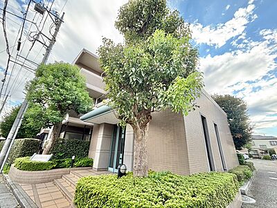 外観：飽きのこないシンプルモダンな外観です。