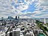 バルコニー：眺望や窓からの景色が良いと、家で過ごす時間も快適です。