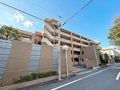 外観:飽きのこないシンプルモダンな外観です。※CG加工により晴天にしています。 外観:飽きのこないシンプルモダンな外観です。※CG加工により晴天にしています。