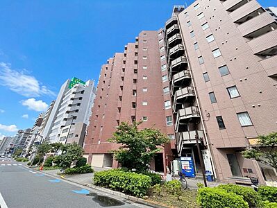 外観:飽きのこないシンプルモダンな外観です。 外観:飽きのこないシンプルモダンな外観です。