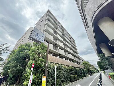 外観:飽きのこないシンプルモダンな外観です。 外観:飽きのこないシンプルモダンな外観です。