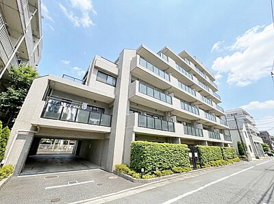 外観:飽きのこないシンプルモダンな外観です。 外観:飽きのこないシンプルモダンな外観です。