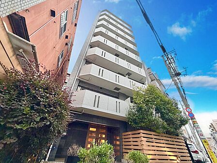 飽きのこないシンプルモダンな外観です。