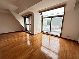 ユニーブル島津山 9階2LDKのリビング/ダイニング