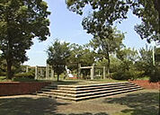 大井中央公園（367m）