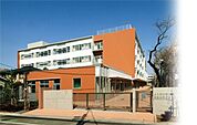 世田谷区立京西小学校（398m）