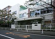 品川区立源氏前小学校（492m）