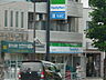 周辺：ファミリーマート 金沢瀬ケ崎店（864m）