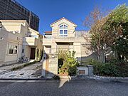 約37坪の土地に建つ2階建て中古戸建！