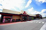 スーパー「かましん平松本町店まで812m」