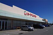 スーパー「ヨークベニマル 氏家店まで3444m」