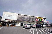 ショッピング施設「TSUTAYA 宇都宮テクノ店まで1409m」
